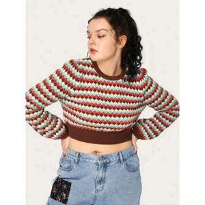 Cider Women’s Long Sleeve Crew Neck Retro Vibe Cropped Knit Sweater Size Small